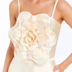 Dominique Flower Top - Ivory